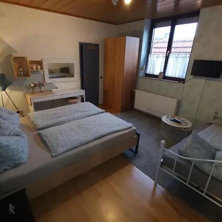 Apartment Landgasthof - Iva Haßloch